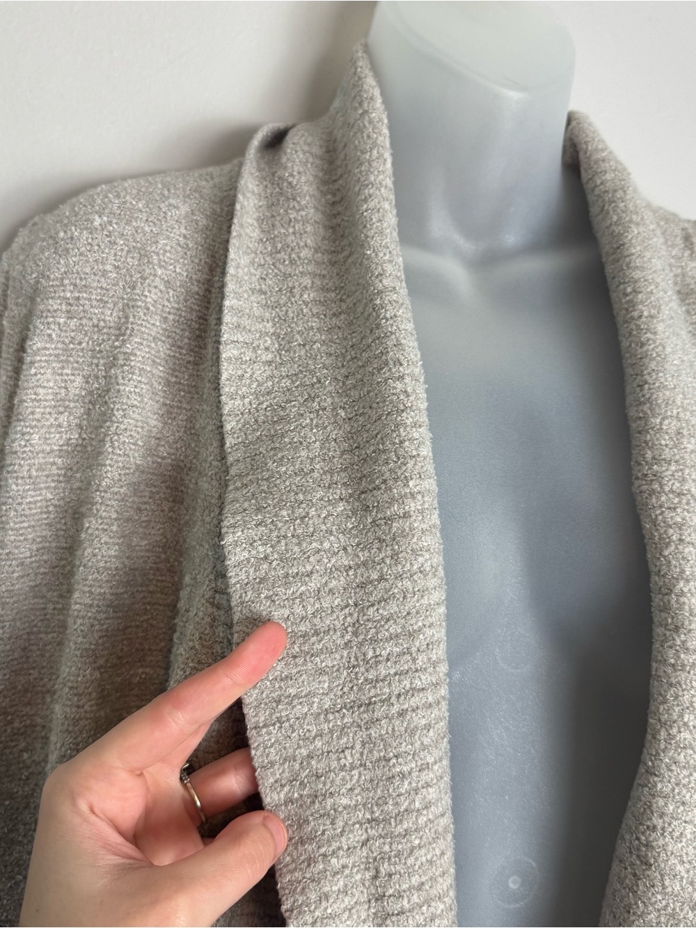 Barefoot Dreams CozyChic Lite Circle Cardigan Size Medium - Picture 4 of 10